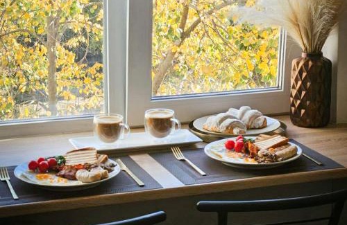 Krivoy Rog Apartment | Cozy Apartment on Evening Boulevard - 9.6/10 Guest Rated