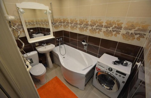 Apatity Apartment | Cozy Apartments at Lenina 16 with Breakfast Included