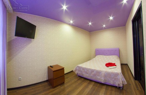 Tsentralnyy okrug Apartment | Cozy Apartments on Maksima Gorkogo 59 with Breakfast Included