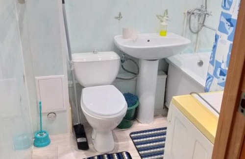Krasnoyarsk City Centre Apartment | Cozy Apartments on Markovskogo 50 with Breakfast Included