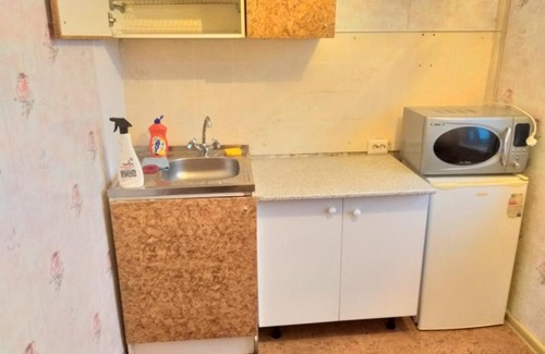 Krasnoyarsk City Centre Apartment | Cozy Apartments on Markovskogo 50 with Breakfast Included