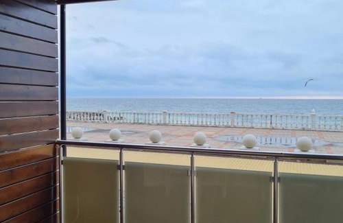 Gelendzhik Apartment | Scenic Apartments on the Embankment with Oceanfront Views