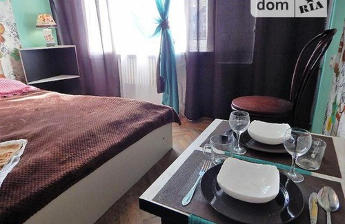 Petrovskoye Apartment | Cozy Apartments on Pavlovskaya: Pet-Friendly Retreat