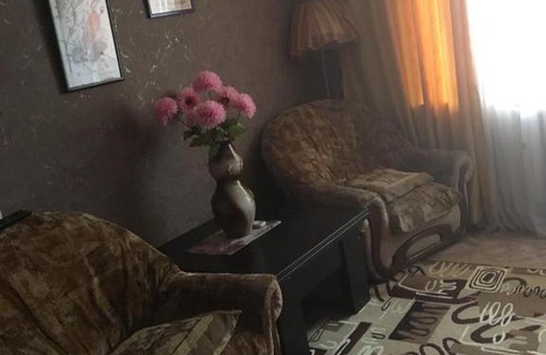 Frunzenskiy rayon Apartment | Pet-Friendly Apartments at Park Lipki for Your Getaway