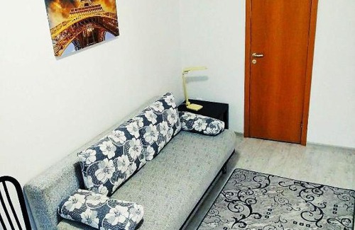 Magnitogorsk Apartment | Top-Rated Apartments on Karl Marx Avenue for Your Stay