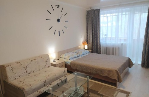 Magnitogorsk Apartment | Top-Rated Apartments on Karl Marx Avenue for Your Stay