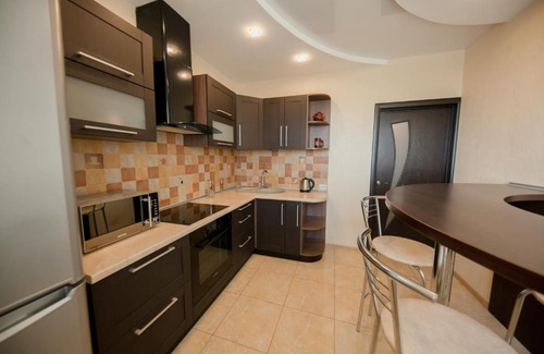 Frunzensky District Apartment | Top-Rated Притыцкого Apartments with Hot Tub Access