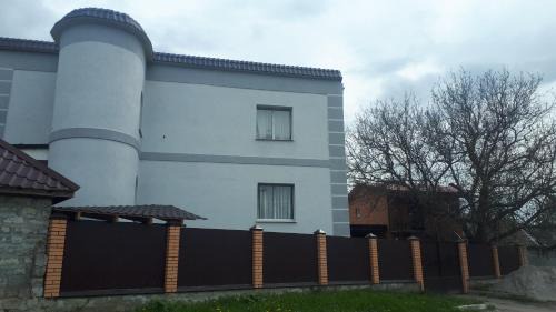 Kirovograd Apartment | Convenient Studio Apartment Near City Center - Pet Friendly