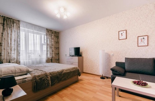 Pskov Apartment | Stylish Апартаменты Танго: Top-Rated with Pool & Hot Tub