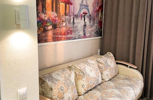 Berdsk Apartment | Cozy Oceanfront Apartments with Breakfast & Hot Tub