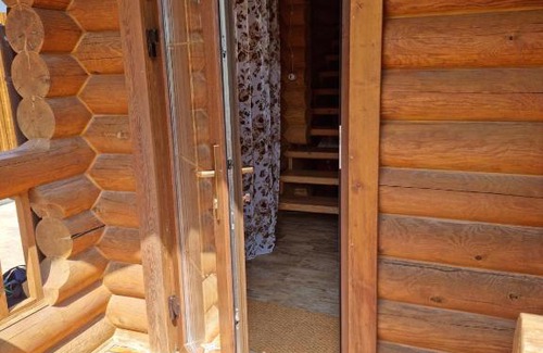 Gelendzhik Apartment | Oceanfront Apartments with Hot Tub & Kitchen Amenities