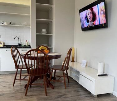 Prymors'kyi district Apartment | Pet-Friendly Apartments at Ясная Поляна - Rated 9.9/10