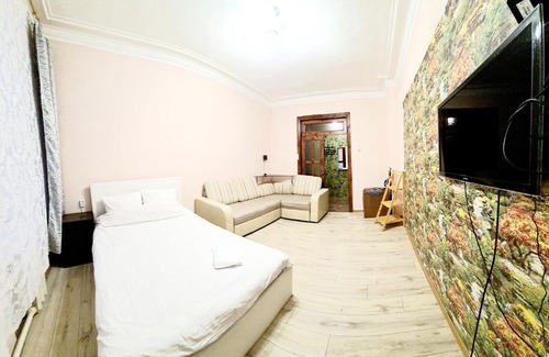 Shuya Apartment | Cozy 42m Apartments with Guest Rated 9/10
