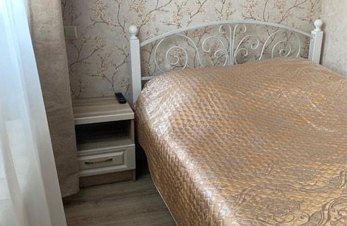 Arkhangelsk Apartment | Highly Rated Apart House: Unwind with Pool and Hot Tub