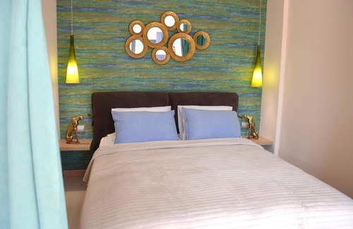 Svetlogorsk Apartment | Discover Azure Dream: Oceanfront Retreat with Pet-Friendly Perks
