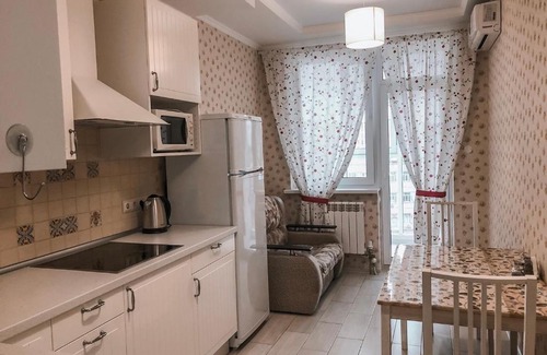 Leninskiy rayon Apartment | Stylish Apartments at Гвардейская Square with Accessibility