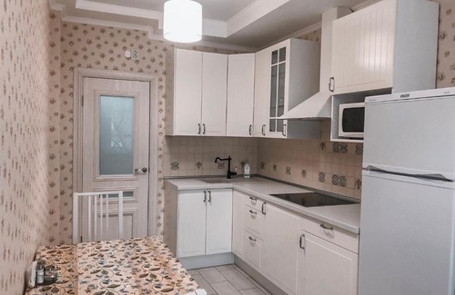 Leninskiy rayon Apartment | Stylish Apartments at Гвардейская Square with Accessibility