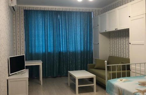 Leninskiy rayon Apartment | Stylish Apartments at Гвардейская Square with Accessibility