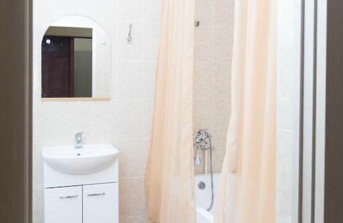 Tobolsk Apartment | Discover Cozy Apartments with Breakfast and Accessibility