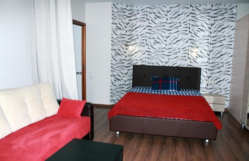 Chkalovskiy rayon Apartment | High-Quality VIP-1 Apartments with Kitchen & Accessibility