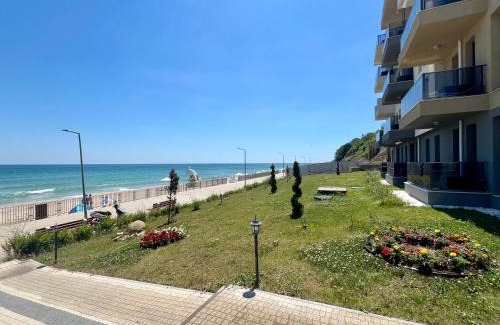 Obzor Apartment | Inviting Beach View Apartment in Obzor: Rated 9.7/10