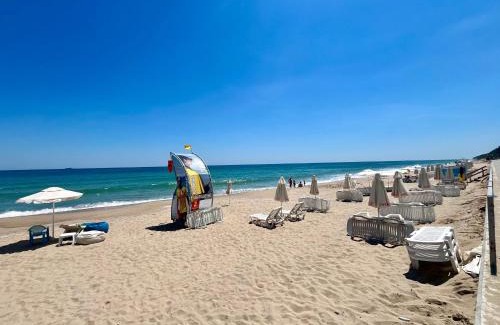 Obzor Apartment | Inviting Beach View Apartment in Obzor: Rated 9.7/10