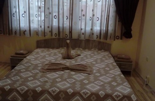 Kazanlak Apartment | Highly Rated Апартамент ДАНИ: Perfect for Families