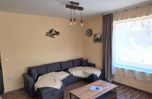 Chepelare Apartment | Guest-Rated Apartment Alexander: Child-Friendly Comfort