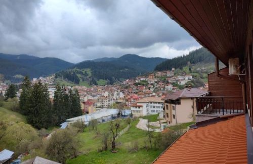Chepelare Apartment | Guest Rated: 9.5 at Апартамент за гости Виктория