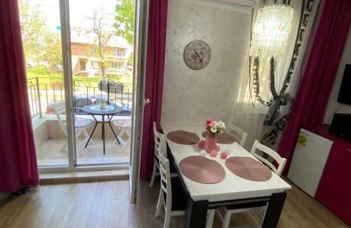 Obzor Apartment | Guest-Rated Denitsa Apartment with Pool & Pet-Friendly Stay
