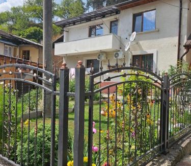 Devin Apartment | Guest Rated: 9.7! Family-Friendly Stay at Криси in Девин