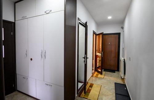 Vranyantsi Apartment | Guest Rated 9.7: Римски терми Apartment with Family Comfort