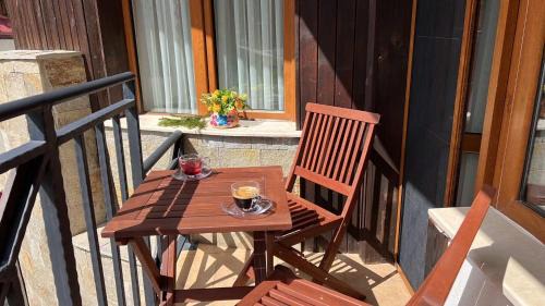 Pamporovo Apartment | Pet-Friendly Apartment Касъл with a 9.2 Guest Rating