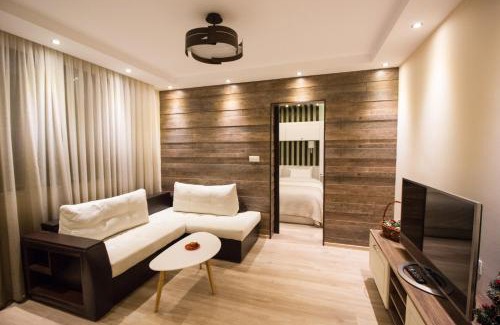 Chepelare Apartment | Stunning Апартамент Легал with Breakfast & Hot Tub Access
