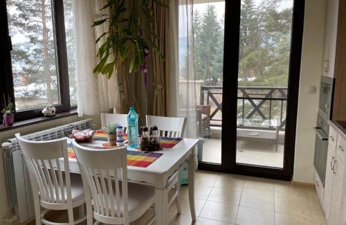 Velingrad Apartment | Delightful Апартамент Мия Deluxe - Pet and Child Friendly Stay