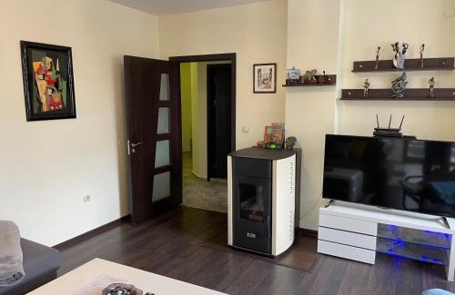 Velingrad Apartment | Delightful Апартамент Мия Deluxe - Pet and Child Friendly Stay