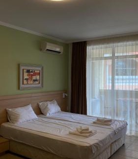 Elenite Apartment | Cozy Apartment Just Steps from the Beach with Ocean Views