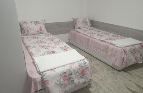 Shumen Apartment | Cozy Apartment Noshuvki Shumen - Family-Friendly Stay