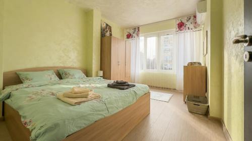 Sofia Apartment | Family-Friendly Getaway at Апартамент Панчо - 10/10 Rated