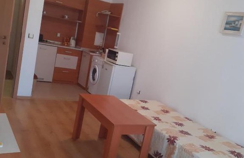 Chaika Apartment | Pet-Friendly Retreat at Апартамент Полюси 1 - Rated 9.8