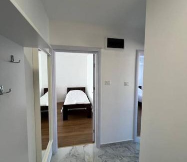 Elhovo Apartment | Cozy Apartment Стамболийски with Family & Pet-Friendly Amenities