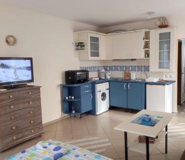 Sarafovo Apartment | Cozy Studio Apartment in Sarafovo with Sea View