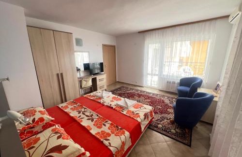 Sveti Vlas Apartment | Cozy Apartment Tanya: Family-Friendly Getaway Awaits