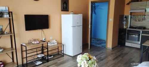 Sliven Apartment | Child-Friendly Apartment Tuita with Exceptional Guest Rating