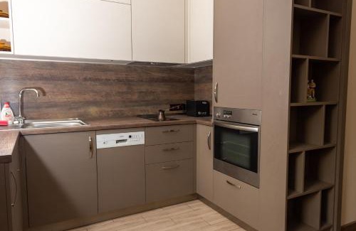 Gabrovo Apartment | Discover Апартамент ФЕЯ: Top Center with Free Parking