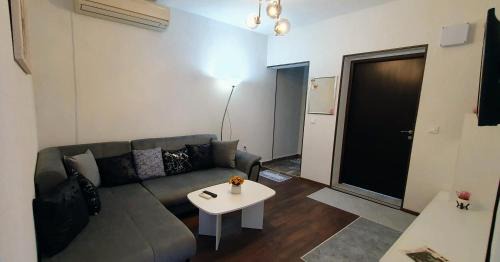 Velingrad Apartment | Delightful Юлия Делюкс II - Family-Friendly Getaway