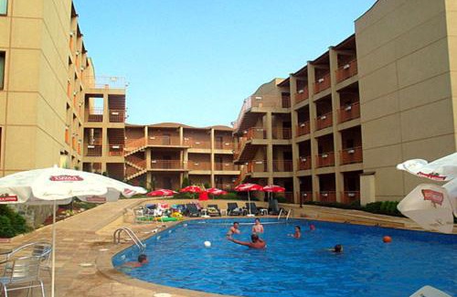 Sinemoretz Apartment | Relax at Апартамент Blue Sky: Pet Friendly with Pool