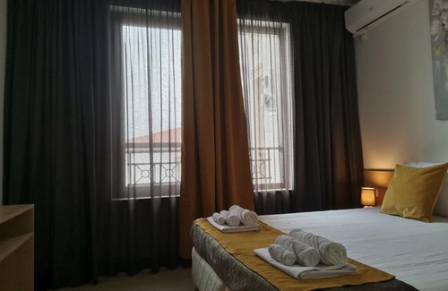 Sozopol Apartment | Oceanfront Apartment Orange in Kavatsi, Sozopol - 10/10 Rating