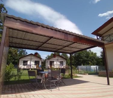 Ureki House | Riverside Guest House: Perfect for Relaxing Getaways
