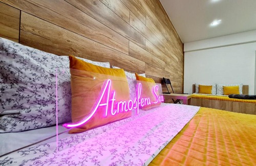 Novosibirsk City Centre Apartment | Explore АПАРТ1: Pet-Friendly Near Zoo & Water Park